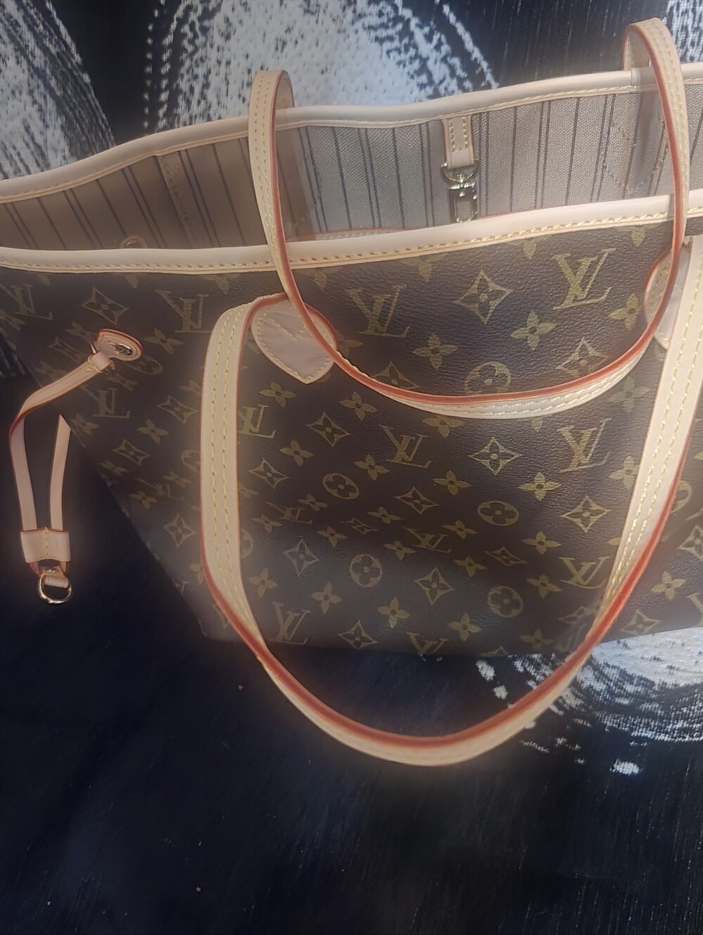 Designer Tote Source Unknowj - Picture 7 of 10